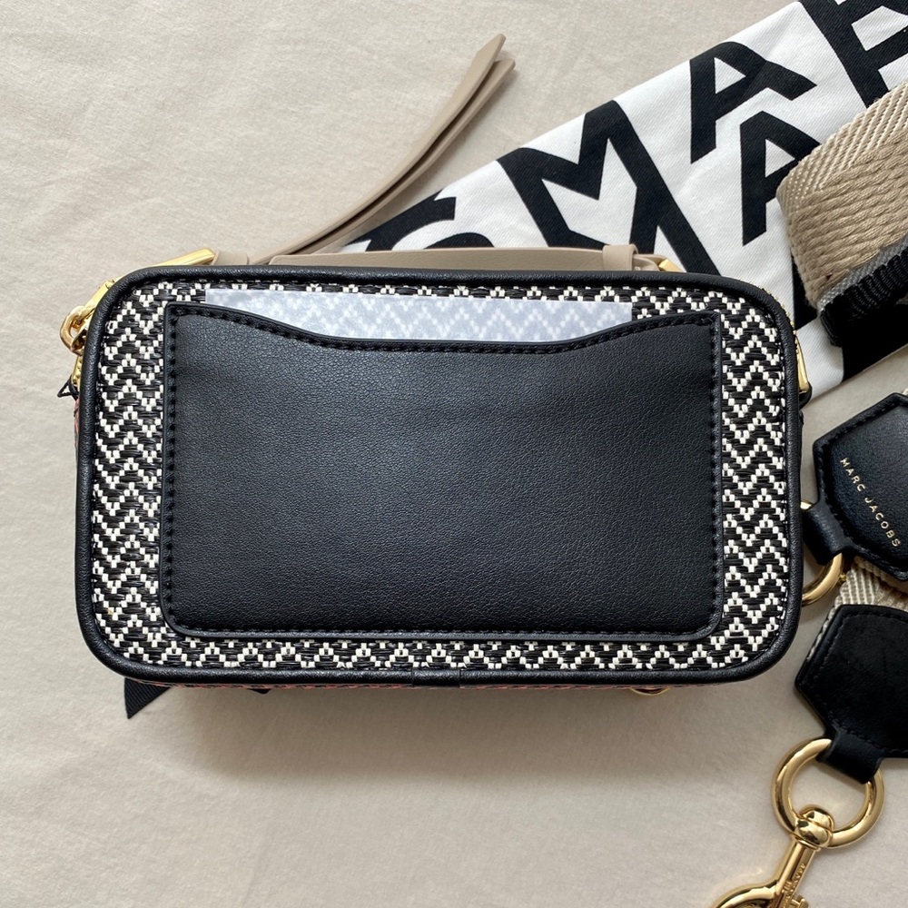 SOLD Marc Jacobs The Mixed Media Snapshot Crossbody Bag - Black - Picture 4 of 10